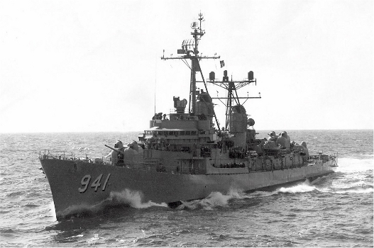USS Du Pont DD 941